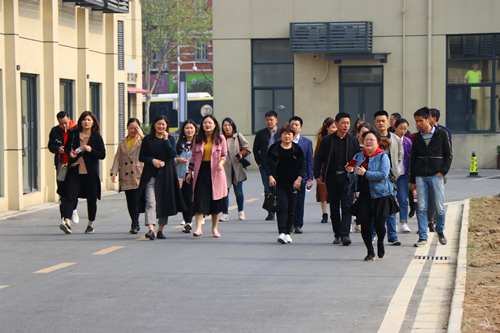 20190404合肥高新区长宁社区来新葡萄8883官网AMG考察学习  (1).jpg